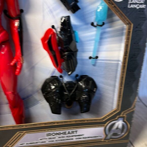 Marvel's Wakanda Forever IRONHEART 12" Action Figure with Gear (2022, Hasbro) - Picture 3 of 4